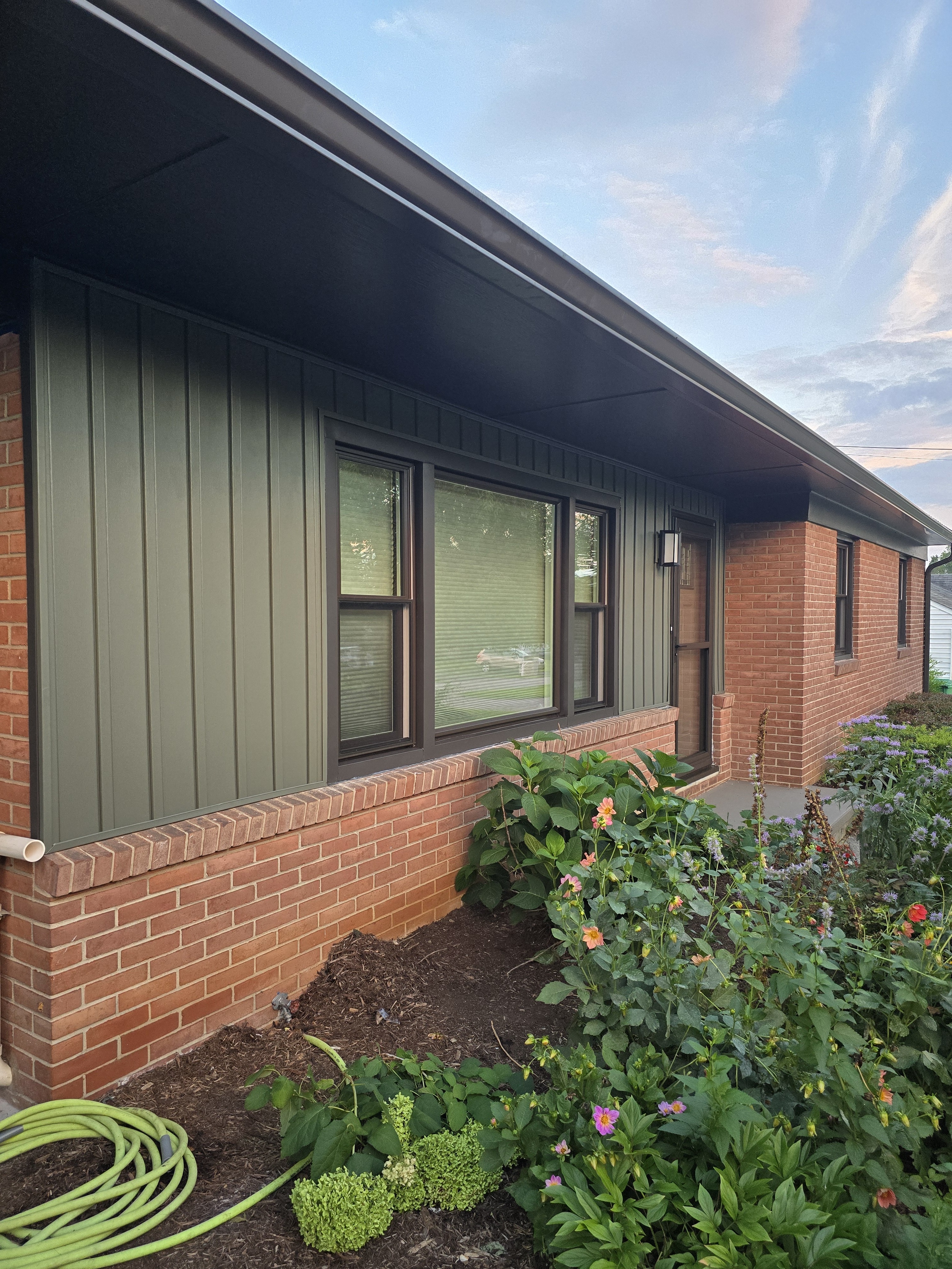 Seamless Gutters and Gutter Guards in Fulton County